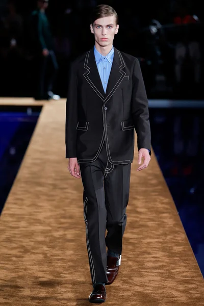Look 7